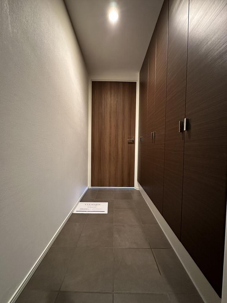 玄関　同マンション別部屋