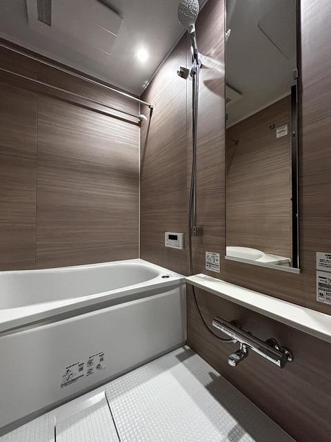 バス・シャワールーム　※写真は同タイプ住戸です。