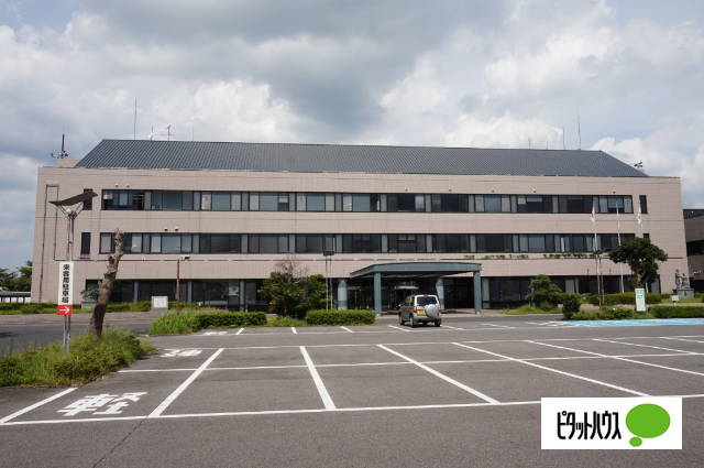 役所　甲賀市役所甲南地域市民センター（役所）まで584m