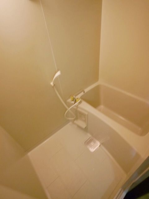 バス・シャワールーム　★ゆったり入れる浴槽です★