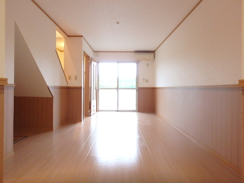 居室・リビング　※写真は他号室です