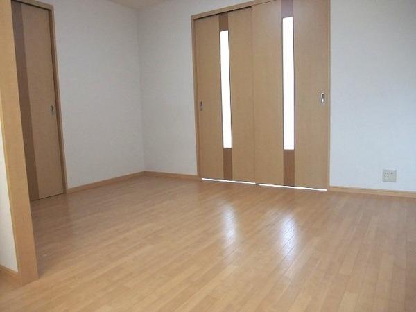 居室・リビング　フローリング！