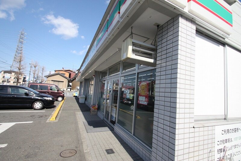 コンビニ　ローソンストア100西区比良店（コンビニ）まで458m