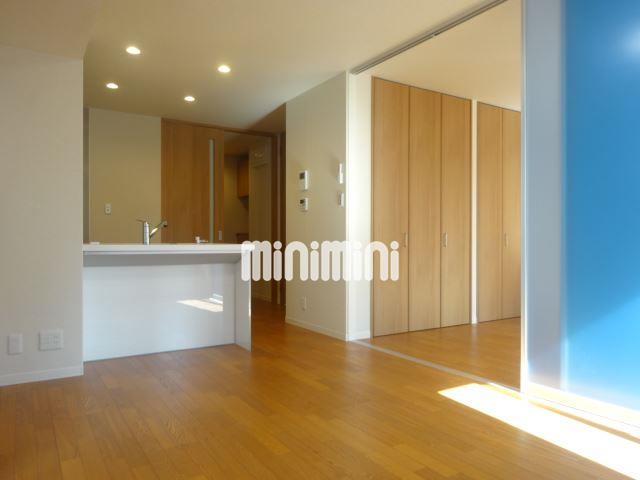 居室・リビング　明るいリビングです！