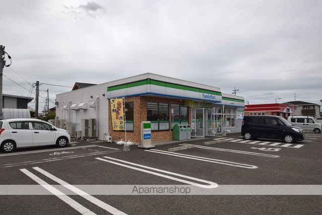 コンビニ　ファミリーマート古閑中店（コンビニ）まで260m