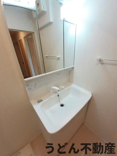 洗面設備　うどん県のお部屋探しはうどん不動産へ うどんちゃんとLINE