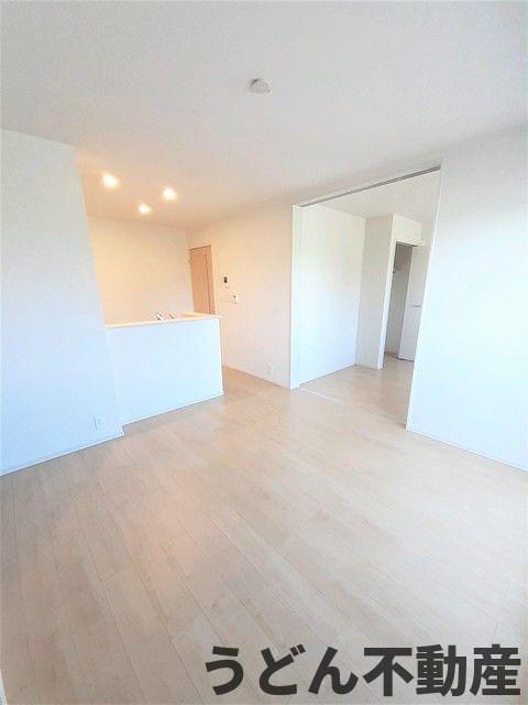 居室・リビング　うどん県のお部屋探しはうどん不動産へ うどんちゃんとLINE
