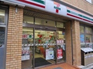 コンビニ　セブンイレブン新宿曙橋駅西店（コンビニ）まで201m