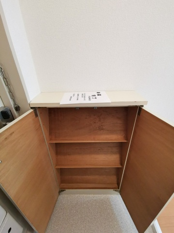 玄関　シューズボックス