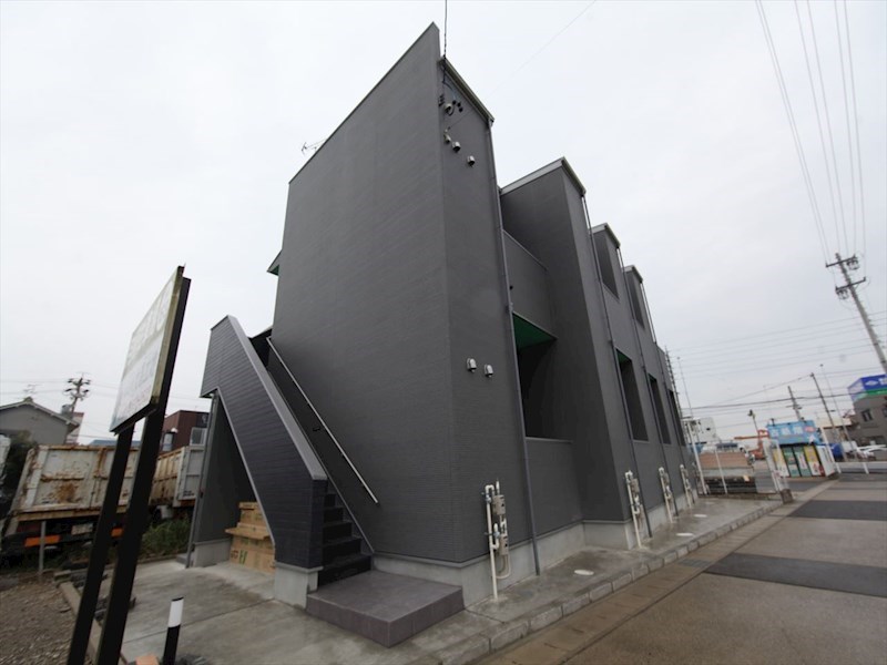 建物外観　外観　デザイナーズ　光インターネット無料