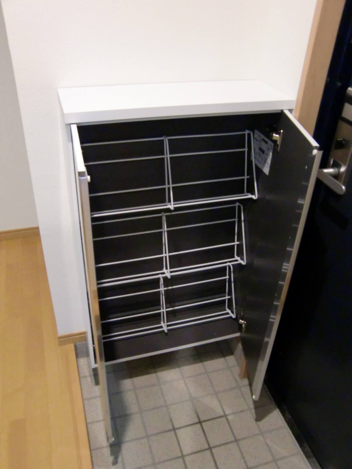 玄関　シューズボックス