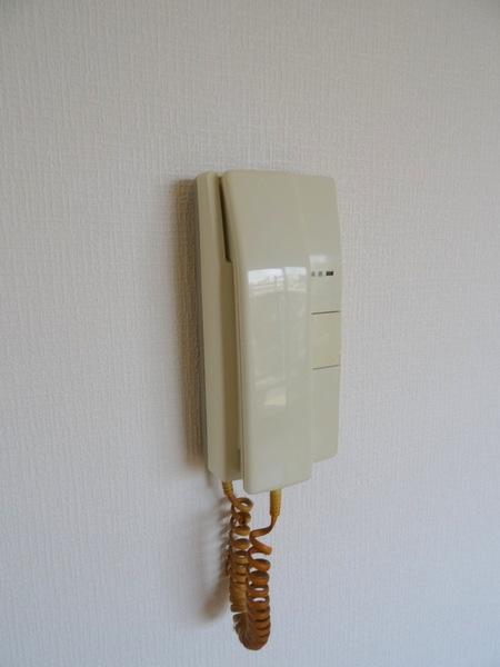 セキュリティ　★インターホン完備★