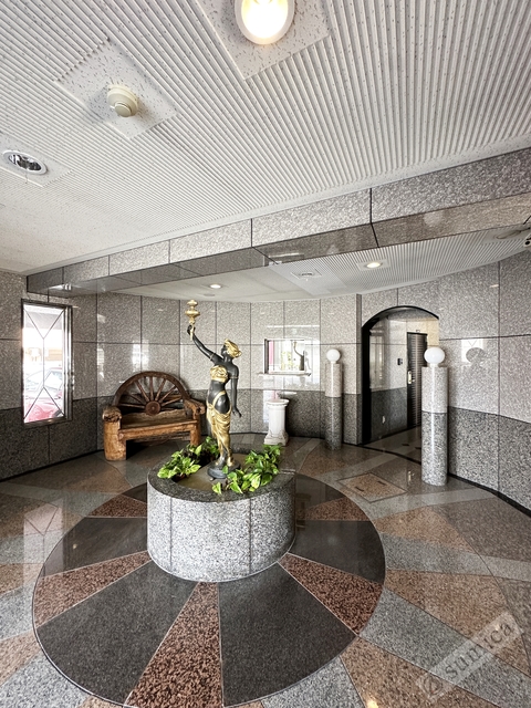 エントランス　豪華エントランスがお出迎え♪♪