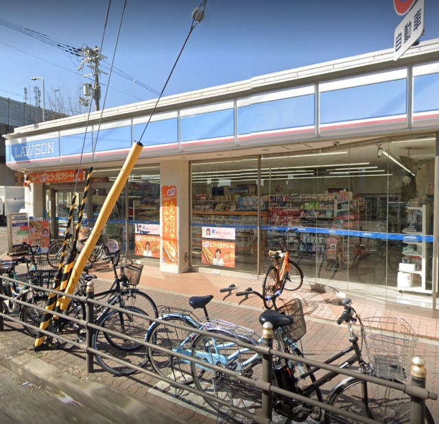 コンビニ　ローソン長原駅前店（コンビニ）まで218m