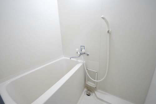 バス・シャワールーム　追い焚き機能付き