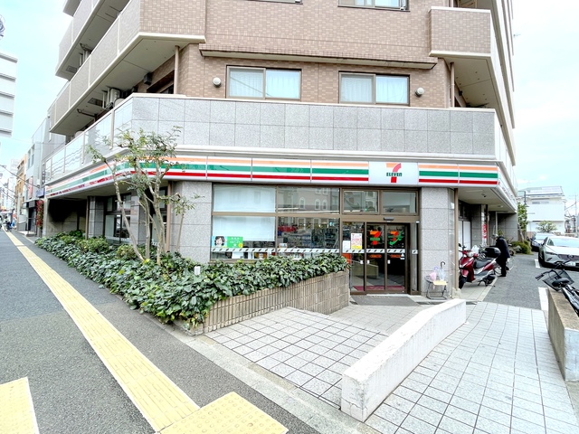 コンビニ　セブンイレブン吉祥寺南町2丁目店（コンビニ）まで228m