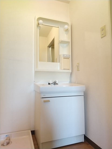 洗面設備　同仕様