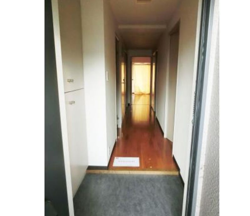 エントランス　ゆとりのあるエントランスです