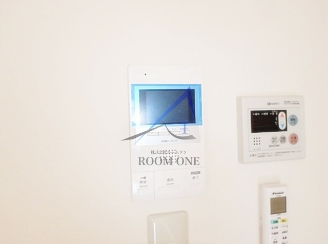 セキュリティ　モニター付きインターホンです。