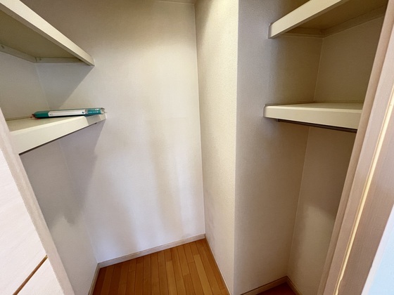 収納　※別部屋の写真です