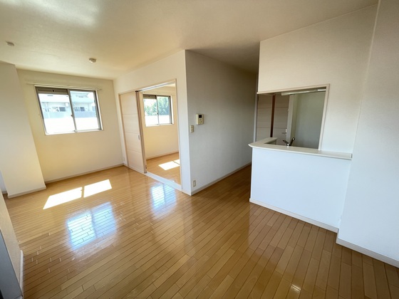 居室・リビング　※別部屋の写真です