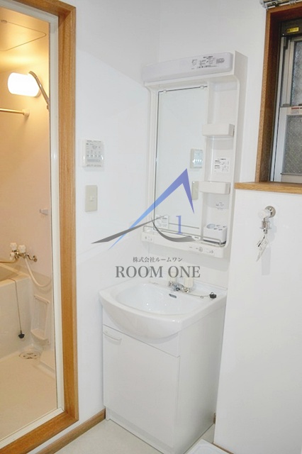 洗面設備　洗面台です。