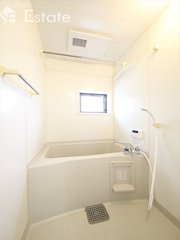 バス・シャワールーム　バスルーム