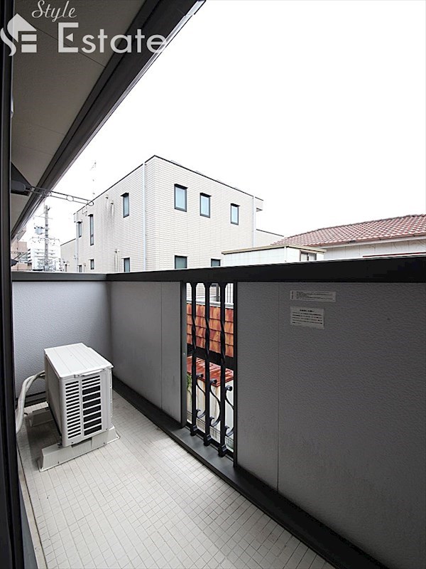 バルコニー　バルコニー