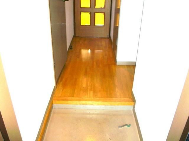 玄関　玄関ホールあります