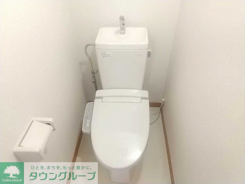トイレ　※設備・仕様は現況と異なる場合があります。