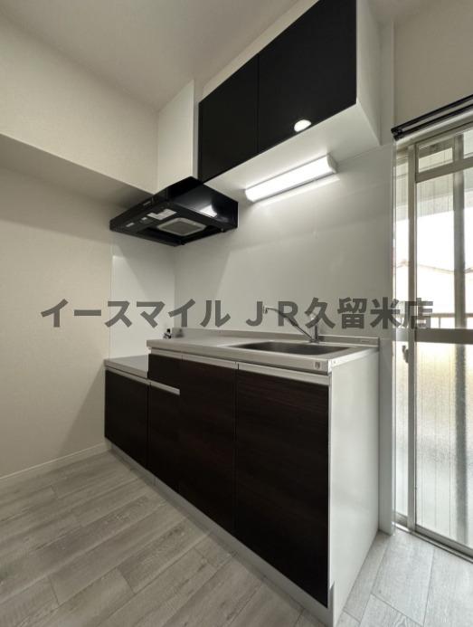 キッチン　コンパクトなキッチンで掃除もラクラク