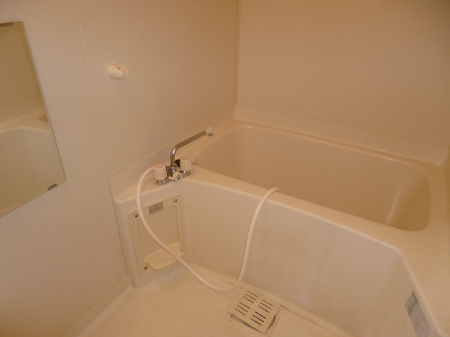 バス・シャワールーム　お風呂で日々の疲れを落としましょう