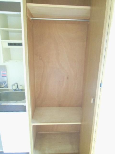 収納　たっぷり収納のクローゼット