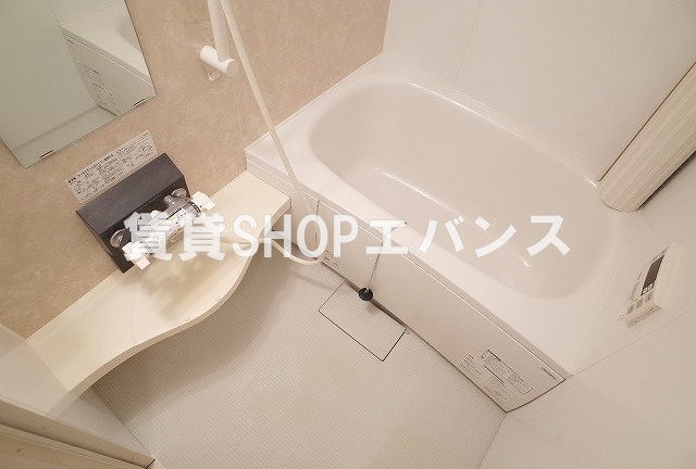 バス・シャワールーム　ゆったり過ごせるお風呂です