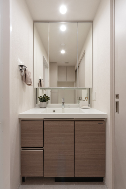 洗面設備　※写真は同タイプ住戸です。