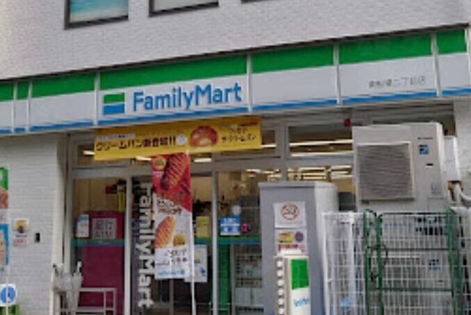 コンビニ　ファミリーマート南船場二丁目店（コンビニ）まで382m