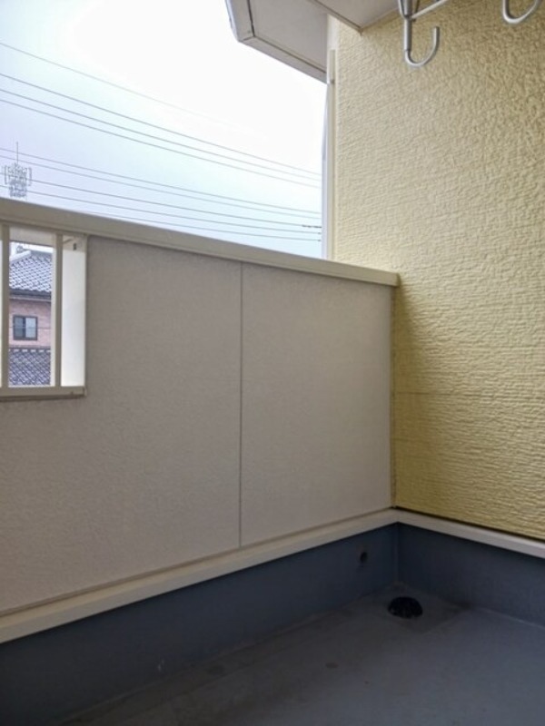 バルコニー　図面と現状に相違がある場合には現状を優先