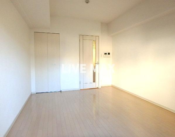 居室・リビング　※別部屋のお写真となります。