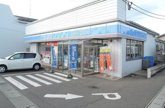 その他　ローソン白銀５丁目店（その他）まで550m