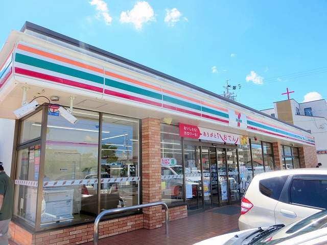 コンビニ　セブン－イレブン浜松和地山２丁目店（コンビニ）まで307m