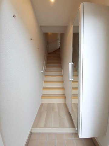玄関　収納もある玄関です