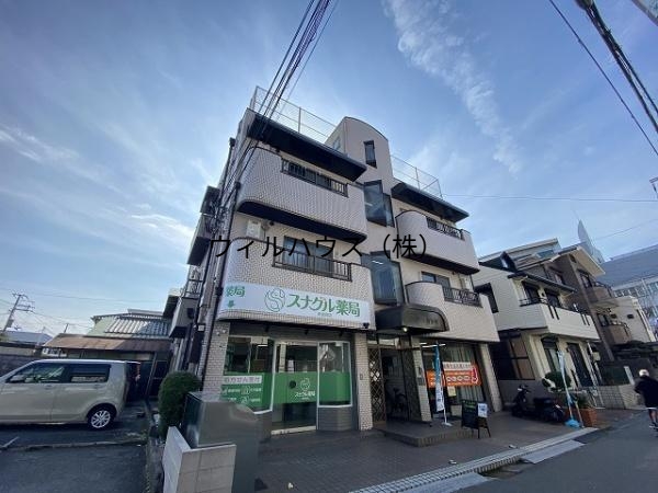 建物外観　無料のコインランドリー有ります！