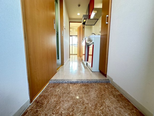 玄関　詳細は、RISUMO江坂本店→06-6155-7137まで♪