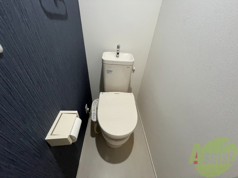 トイレ　こちらはトイレになります。ウォシュレット付きです。