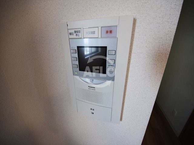 セキュリティ　プレサンス心斎橋ニスト　TVモニター付きインターホン