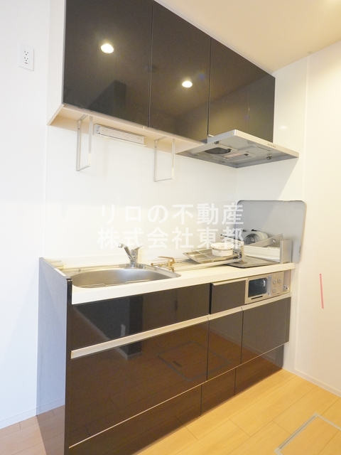 キッチン　お料理好きにはオススメのグリル付２口システムキッチン設置済♪