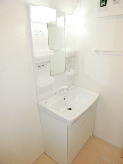 洗面設備　独立していると便利ですね。