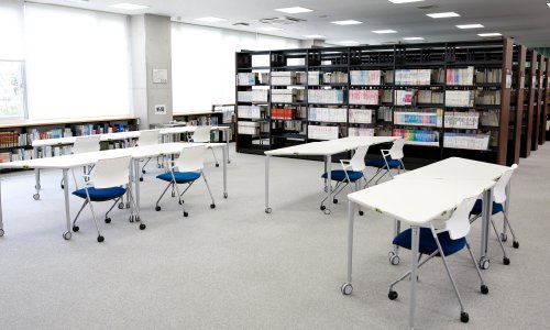 図書館　一宮研伸大学図書館（図書館）まで402m