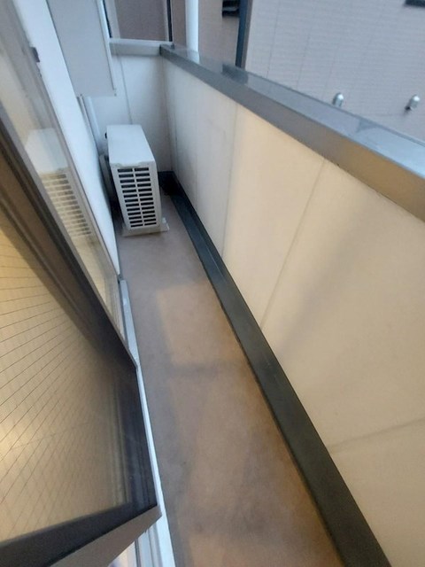 バルコニー　バルコニーあります