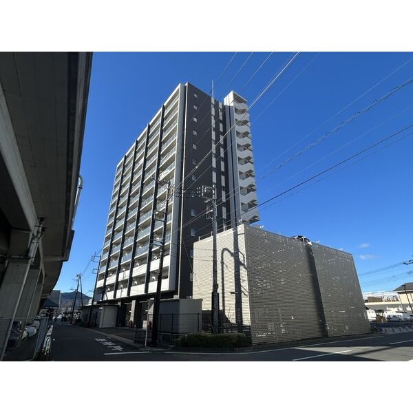 建物外観　オートロック付のマンション